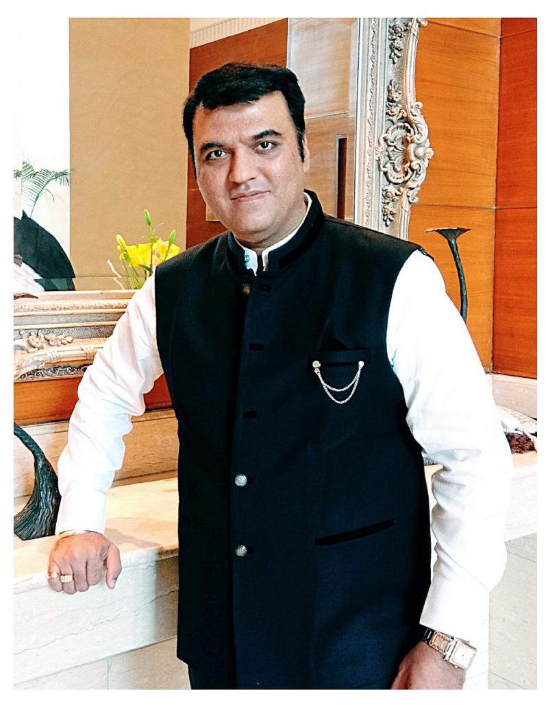 Dr. KavirajKhialani
